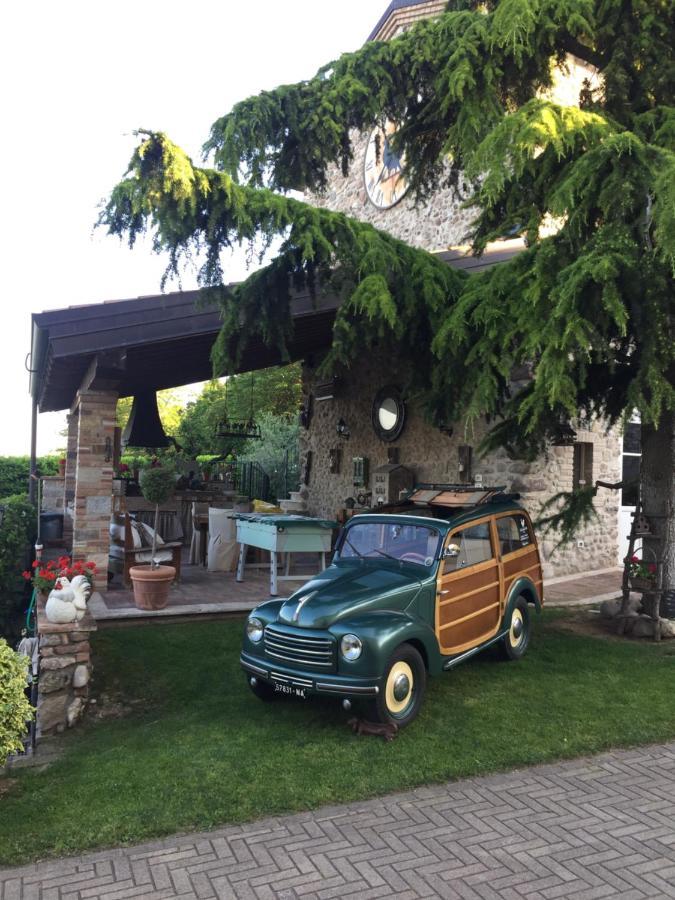 Gallo Delle Pille Monzambano Exteriör bild